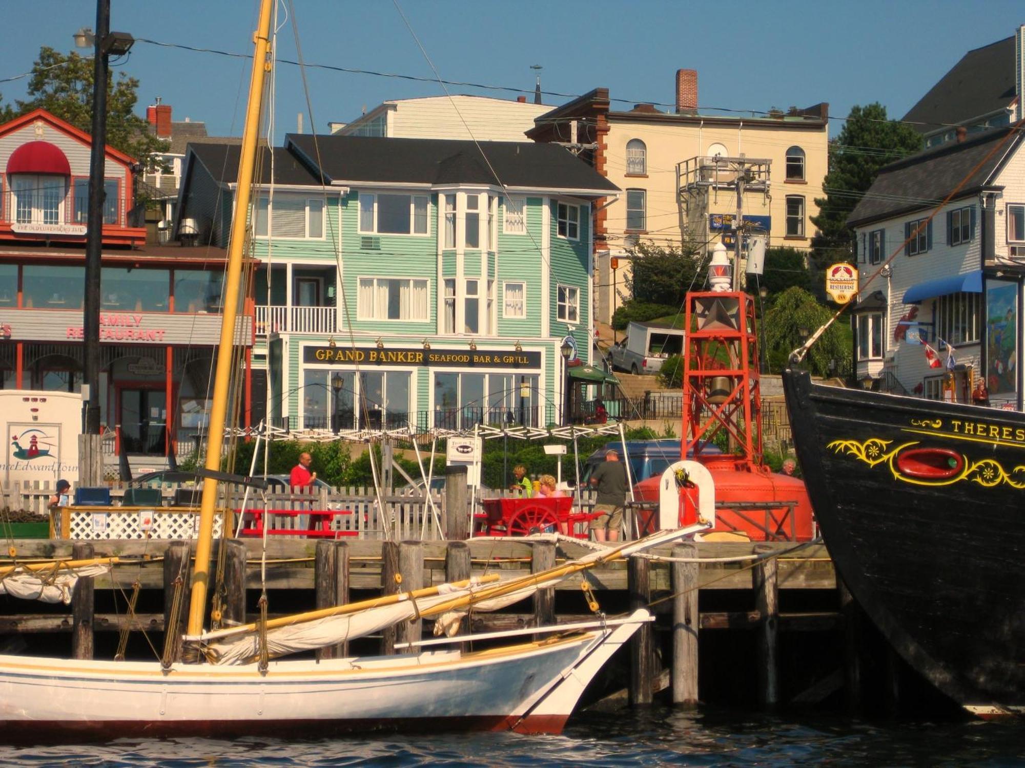 Brigantine Inn Lunenburg Exterior foto